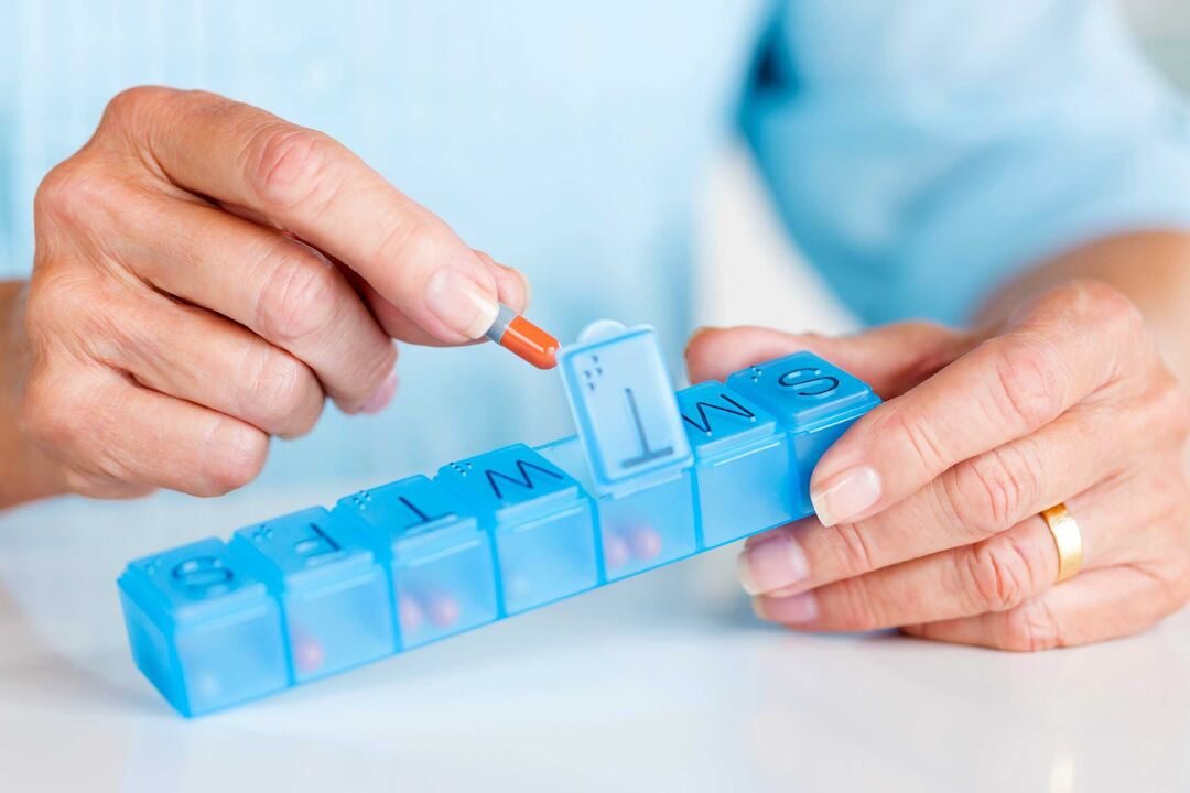 Prescribing antibacterial drugs to treat prostatitis