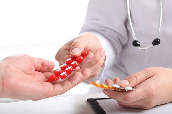 The doctor prescribes medications to treat cervical osteochondrosis