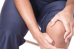 Self-massage of the knee joint for arthrosis
